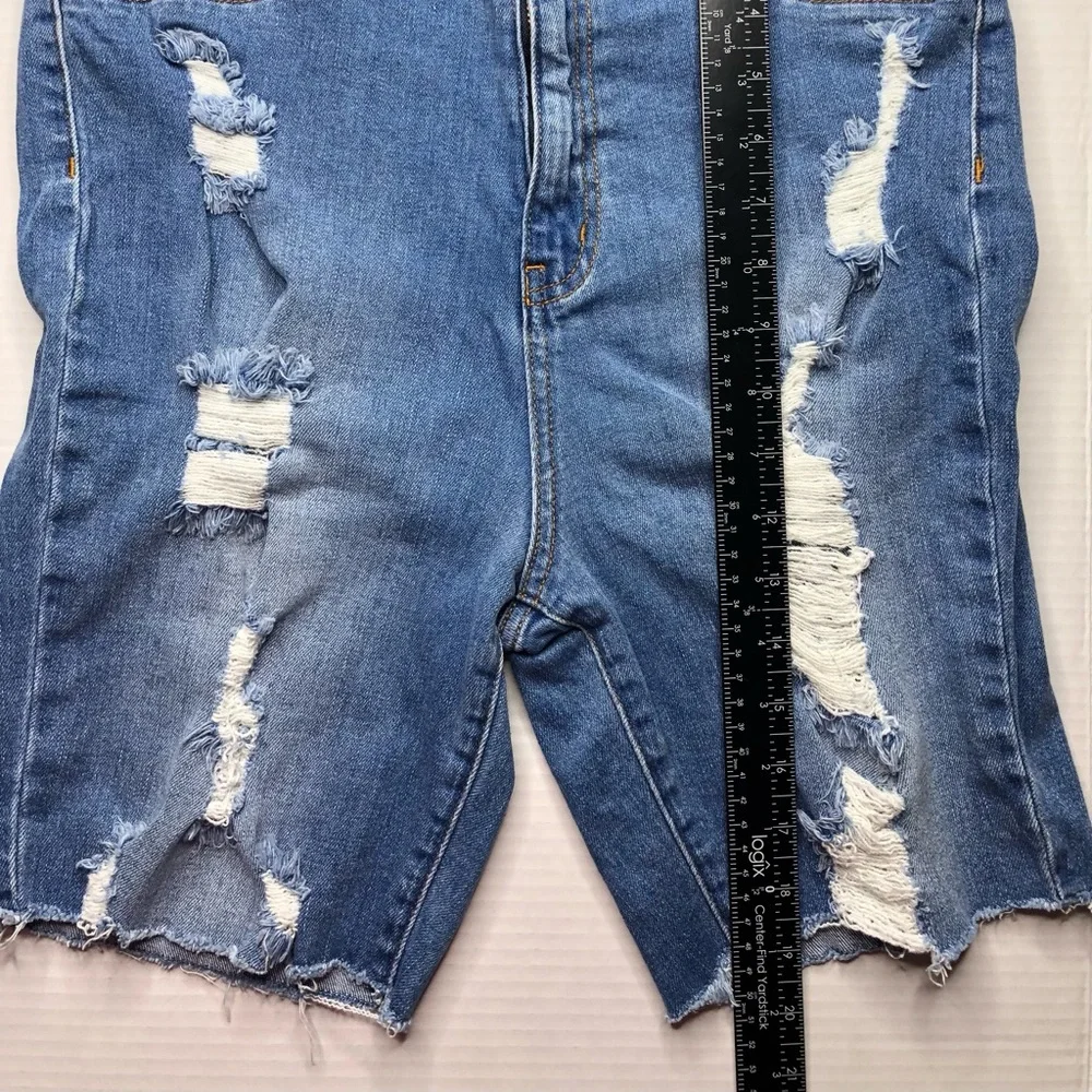 Fashionnova Bermuda Blue Denim Size 11 Shorts
